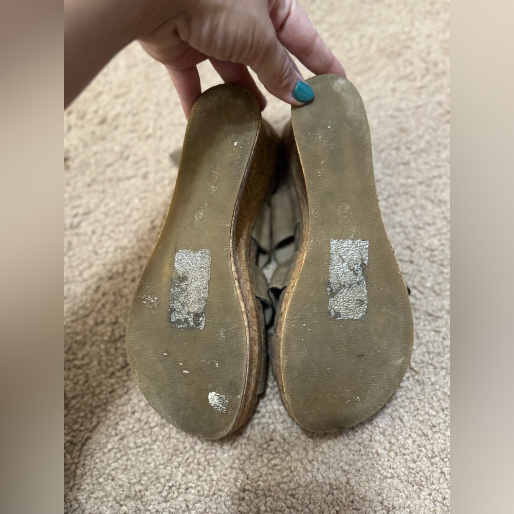 Pierre Dumas Taupe Peep toe Wedges - Picture 6 of 6